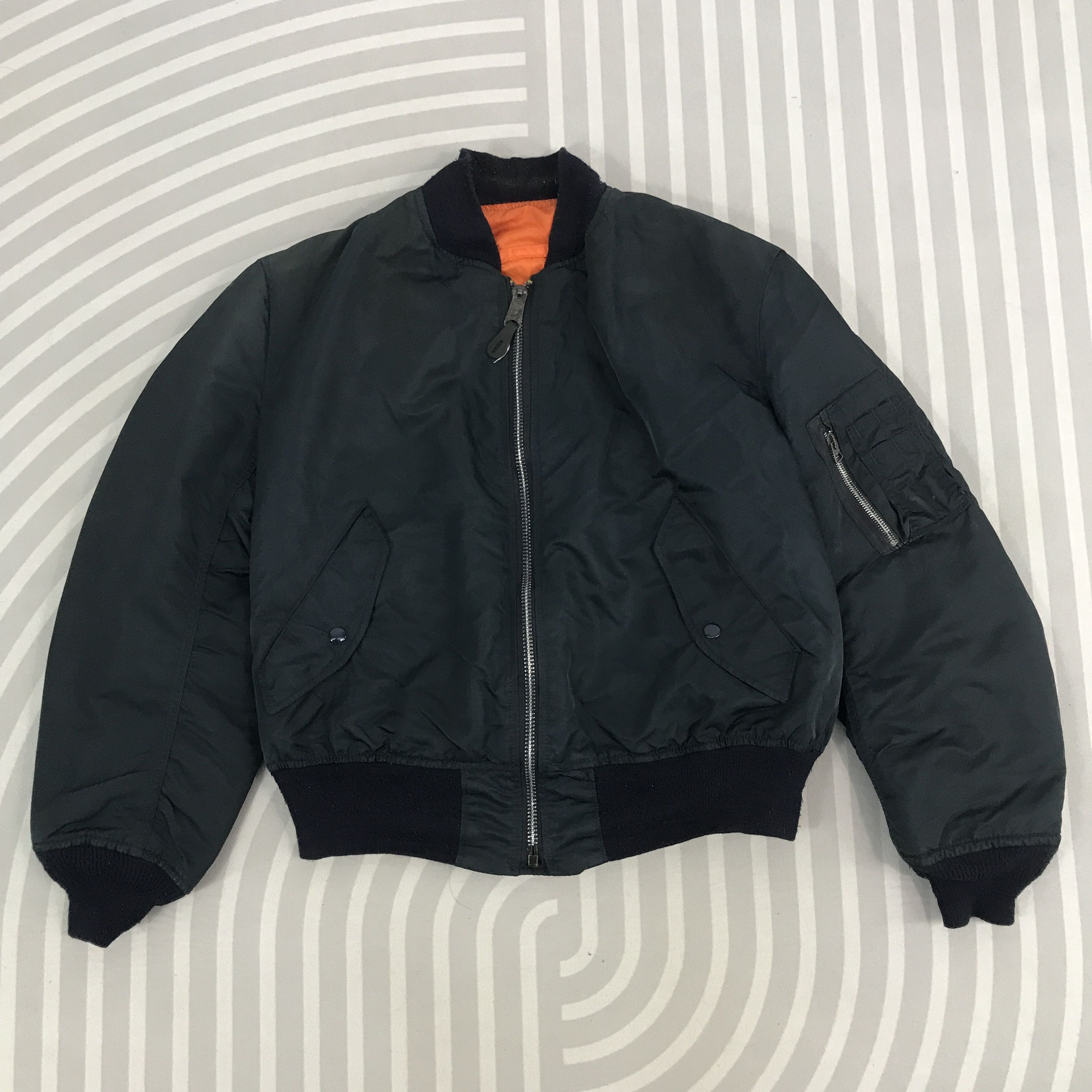 Alpha Industries Vintage Alpha industries Bombers Jacket Size US XL / EU 56 / 4 - 1 Thumbnail