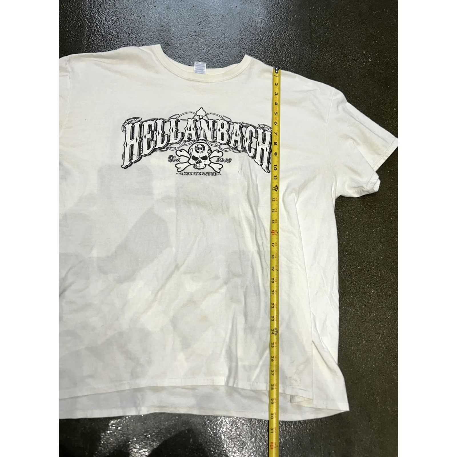 Gildan VINTAGE Hellanbach Shirt Mens 3XL White Skull Crossbones Graphic Biker Tee Tattoo Style Size US XXL / EU 58 / 5 - 5 Thumbnail
