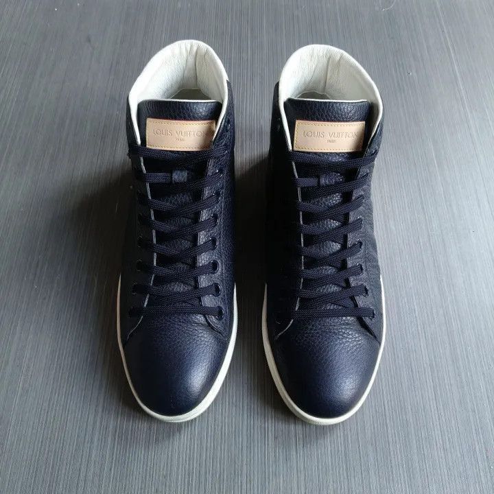 Other Louis Vuitton Stylish High-Top Casual Sneakers -2508 Size US 8 / EU 41 - 1 Thumbnail