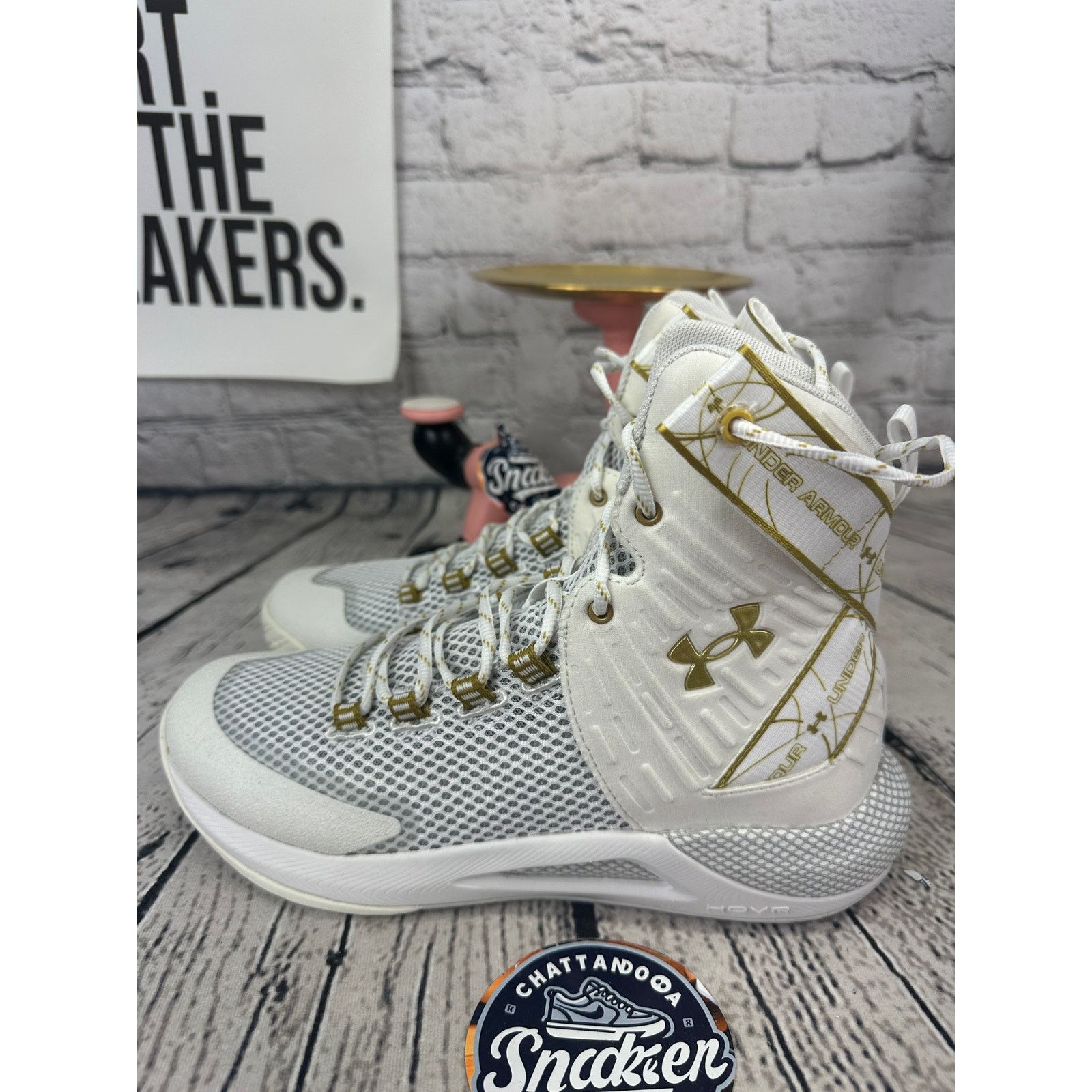 Under Armour Under Armour Highlight Ace Volleyball Shoes Womens 8.5 Gold Size US 8.5 / IT 38.5 - 3 Thumbnail