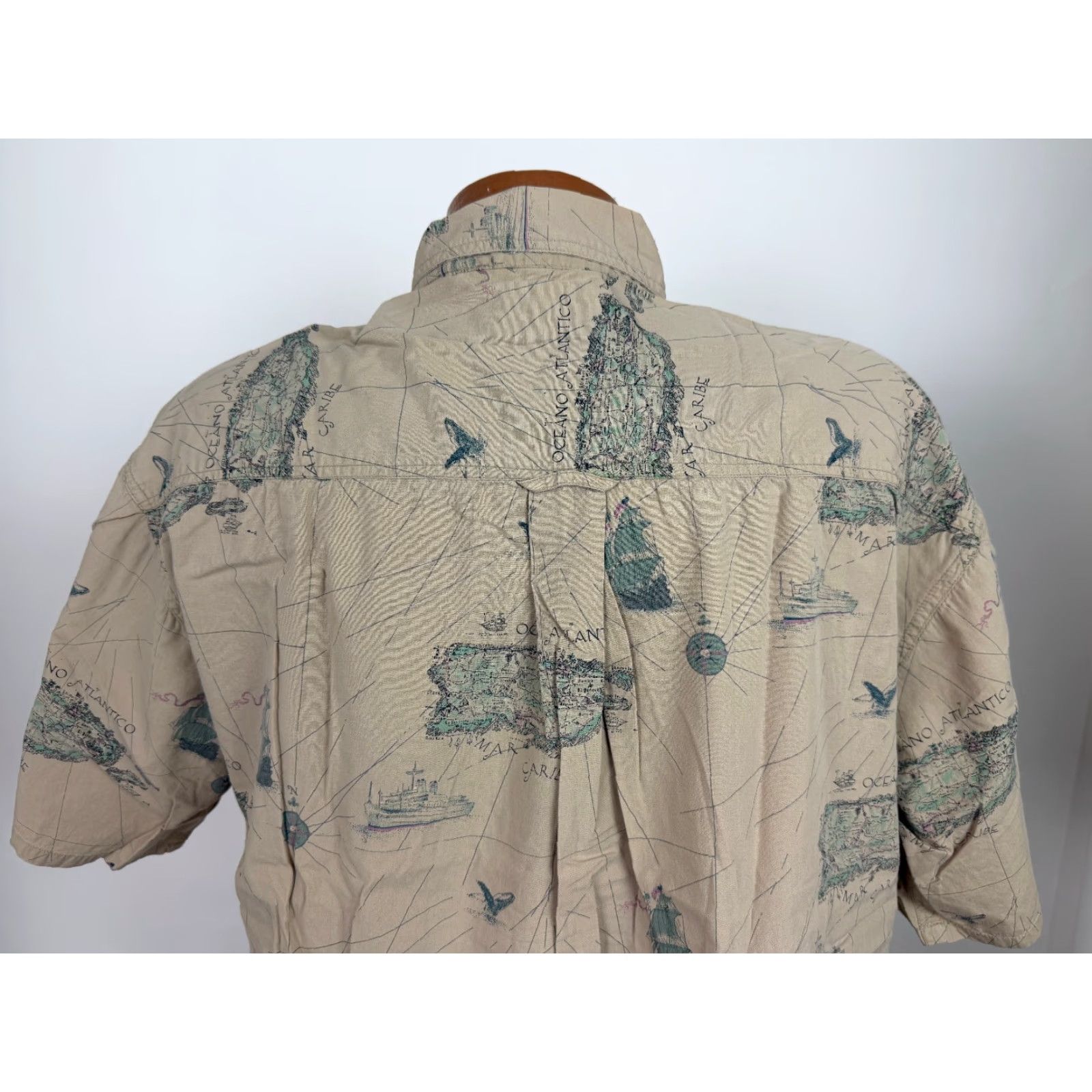 Nautica VINTAGE Clave Hawaiian Shirt Men L Graphic Print Short Sleeve Button-Up Collared Brown 90s Nautical Beach Travel Tropical Grunge Hawaiian 90s Mens Size US L / EU 52-54 / 3 - 7 Thumbnail