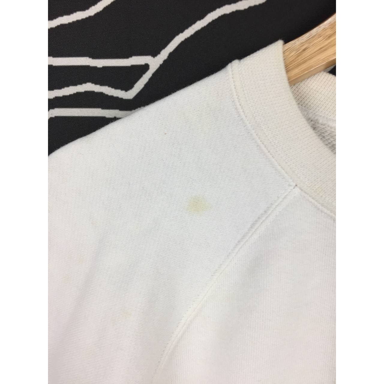 Vintage Vtg Distressed Peace On The Earth Boxy Fit Sweatshirt Size US M / EU 48-50 / 2 - 6 Thumbnail