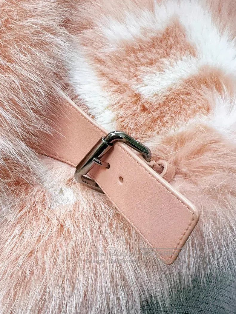 Fendi Fendi size 21*96cm Blush Pink Big Logo Fur Scarf, Fox Fur M Size ONE SIZE - 6 Thumbnail