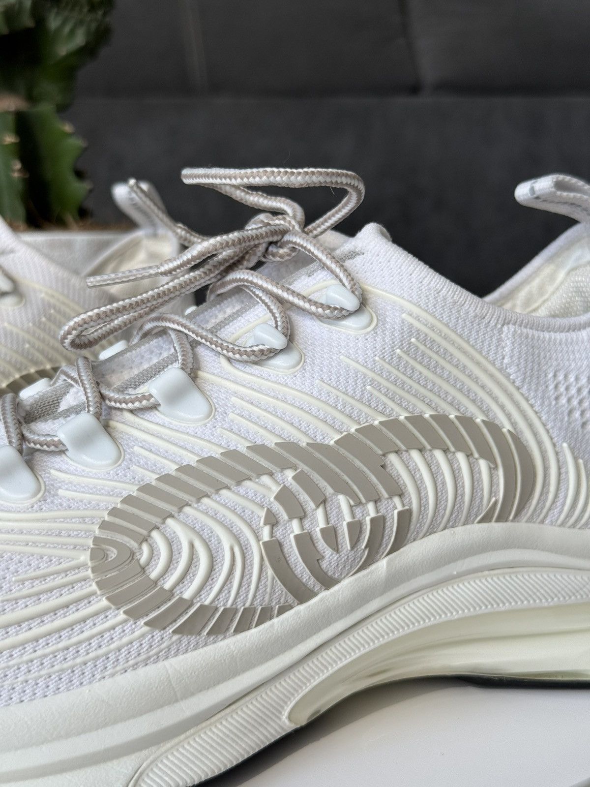 Gucci Gucci Run White Sneakers Mens Size US 12 / 45 IT Size US 12 / EU 45 - 18 Thumbnail