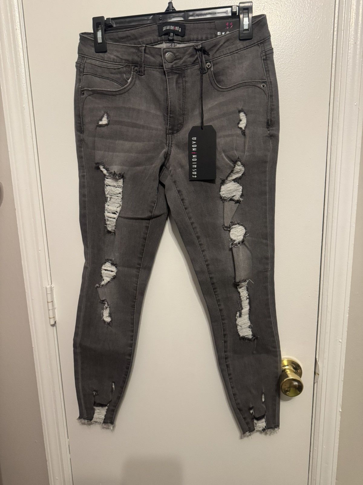 Fashion Nova Fashion Nova Grey Wash Distressed Jeans size 11 Size 31" - 1 Thumbnail