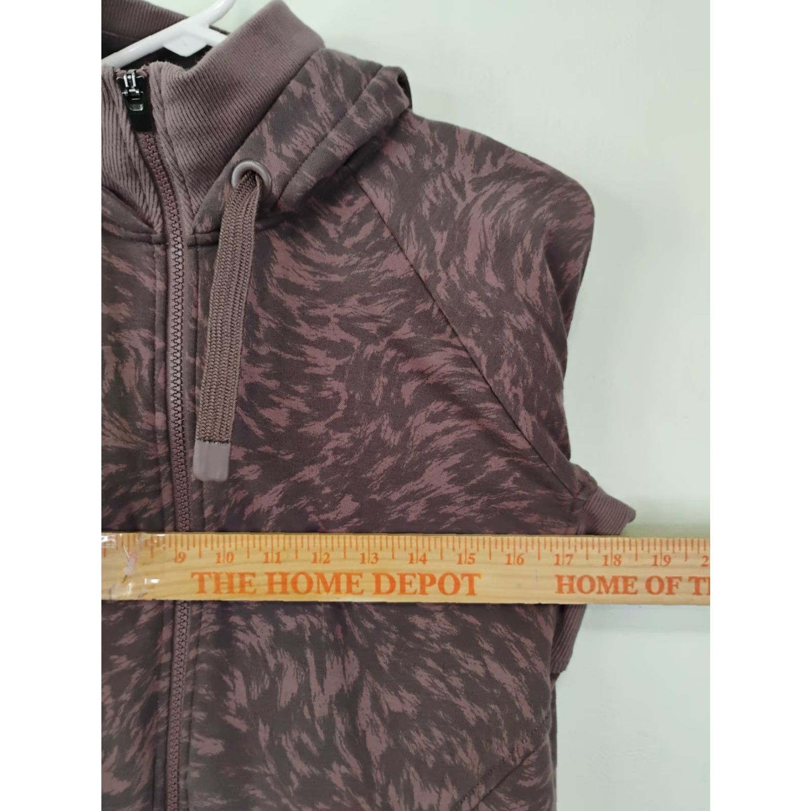 Athleta Athleta Hoodie Full Zip M Women Purple Printed Animal Pattern Size M / US 6-8 / IT 42-44 - 3 Thumbnail