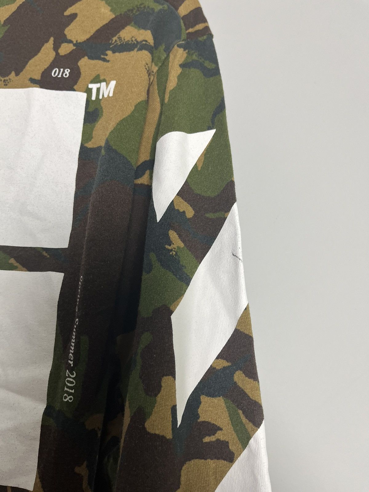 Off-White Off white camouflage long sleeve tshirt Size US S / EU 44-46 / 1 - 17 Thumbnail