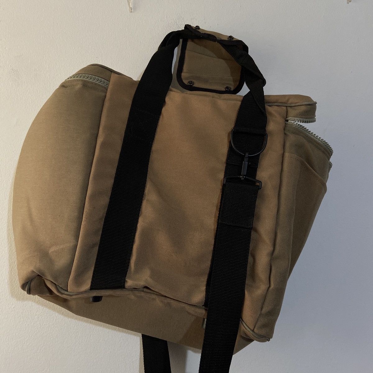 Apple Vintage Apple Rainbow Macintosh Computer Carry Bag Case Size ONE SIZE - 4 Thumbnail