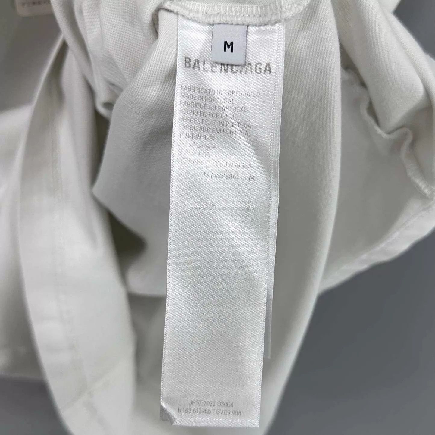 Balenciaga Balenciaga Faded Logo Crewneck Short Sleeve Tee M Size M / US 6-8 / IT 42-44 - 4 Thumbnail