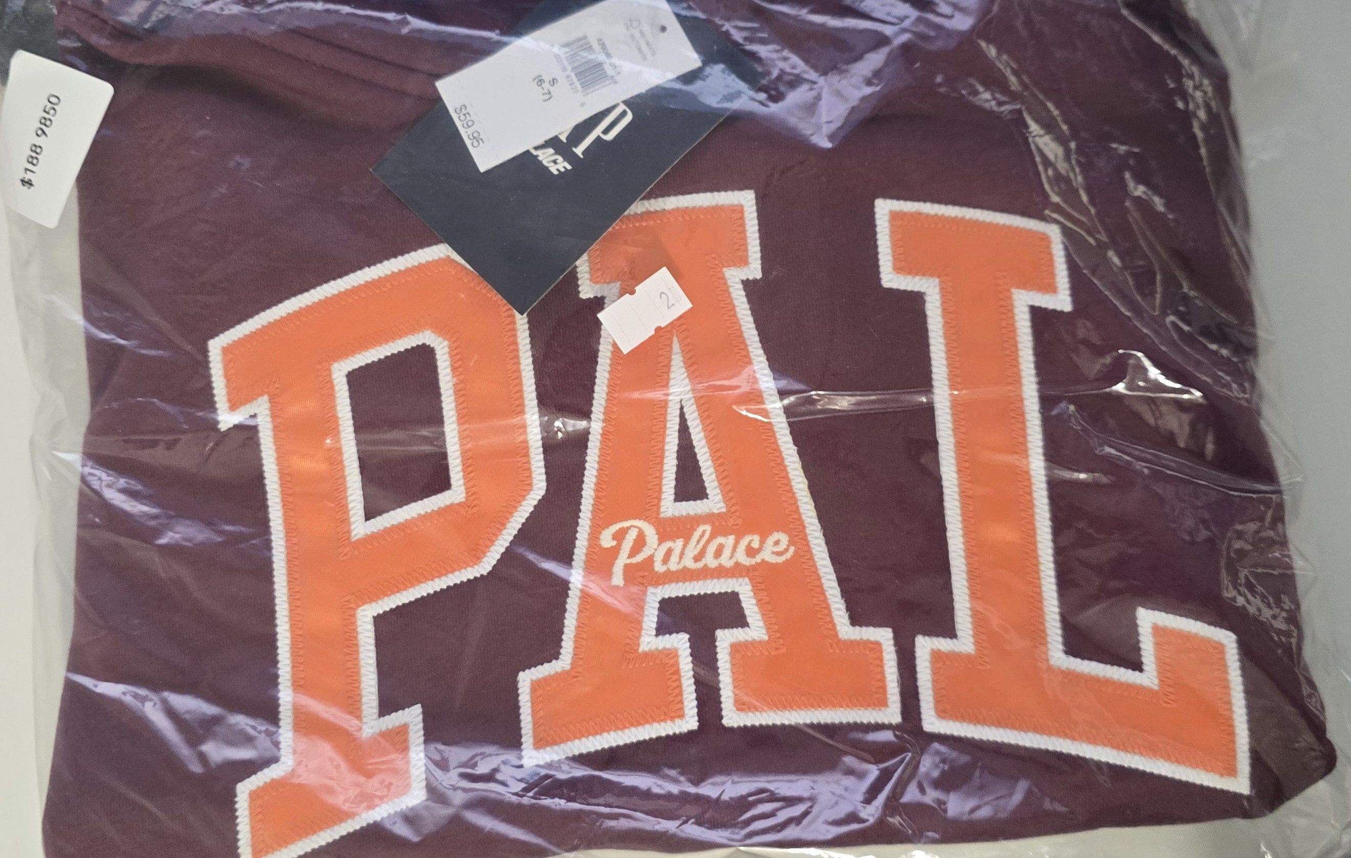 Gap × Palace nwt S(6/7) kids Palace x Gap Kids Hood Size US S / EU 44-46 / 1 - 6 Thumbnail