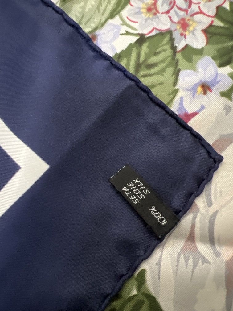 Valentino 100% Silk VALENTINO Scarf Size ONE SIZE - 8 Thumbnail