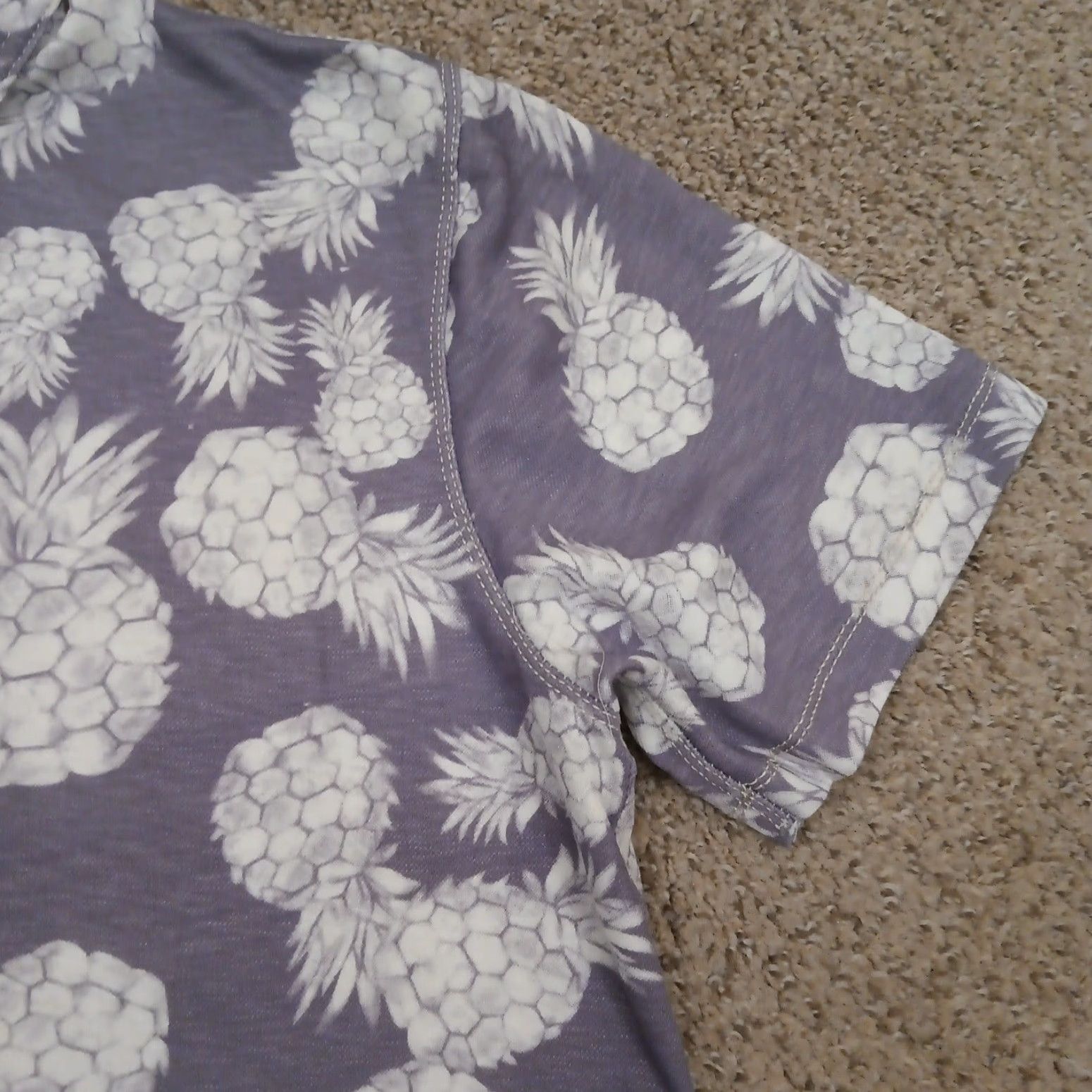 Vintage Visitor Polo Shirt Mens Large Purple Pineapple Pattern Short Sleeve Modal Blend Size US L / EU 52-54 / 3 - 4 Thumbnail