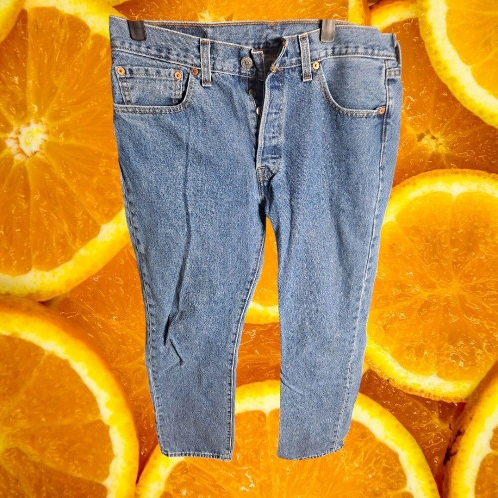 Levi's Levi's 501 Jeans Straight Leg Denim Light Wash Classic Fit W Size US 32 / EU 48 - 3 Thumbnail