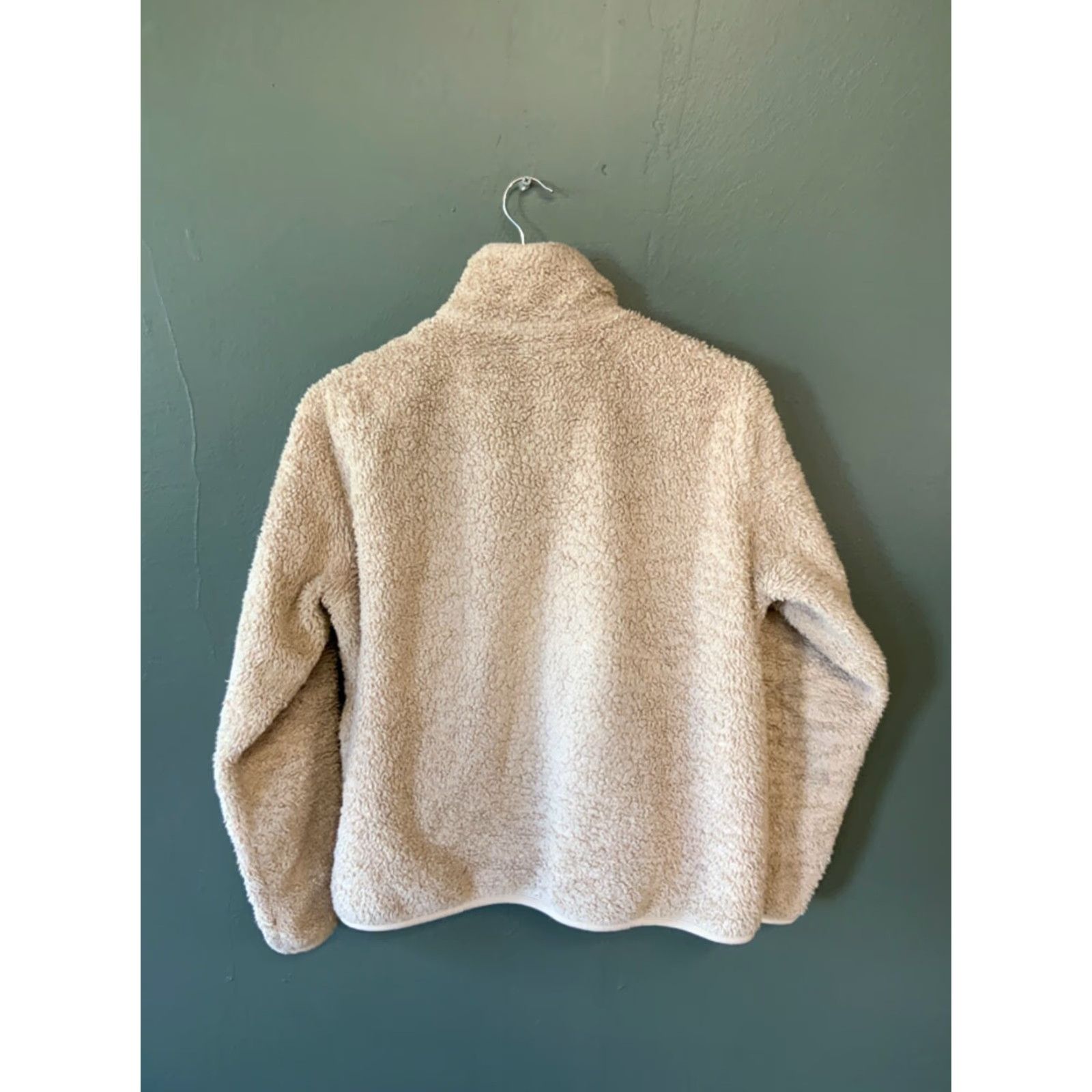 Uniqlo VINTAGE Uniqlo Jacket Womens Medium Beige Sherpa Fleece Zip Casual Soft Cozy Size M / US 6-8 / IT 42-44 - 3 Thumbnail