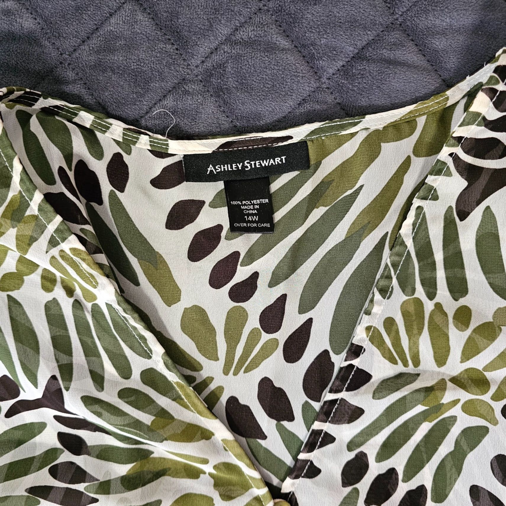 Vintage Ashley Stewart Poncho Blouse 14W Green Leaf Print Women V Neck Beaded Size XL / US 12-14 / IT 48-50 - 7 Thumbnail