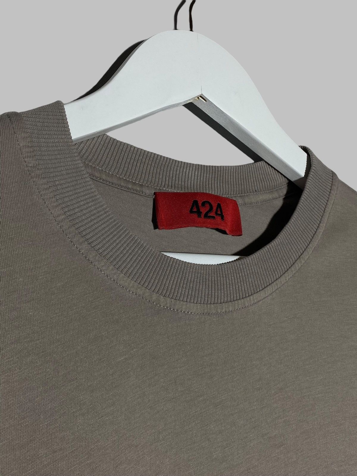 424 🔥 424 EMBROIDERED LOGO MINIMALIST TEE KANYE WEST ENERGY Size US L / EU 52-54 / 3 - 8 Thumbnail