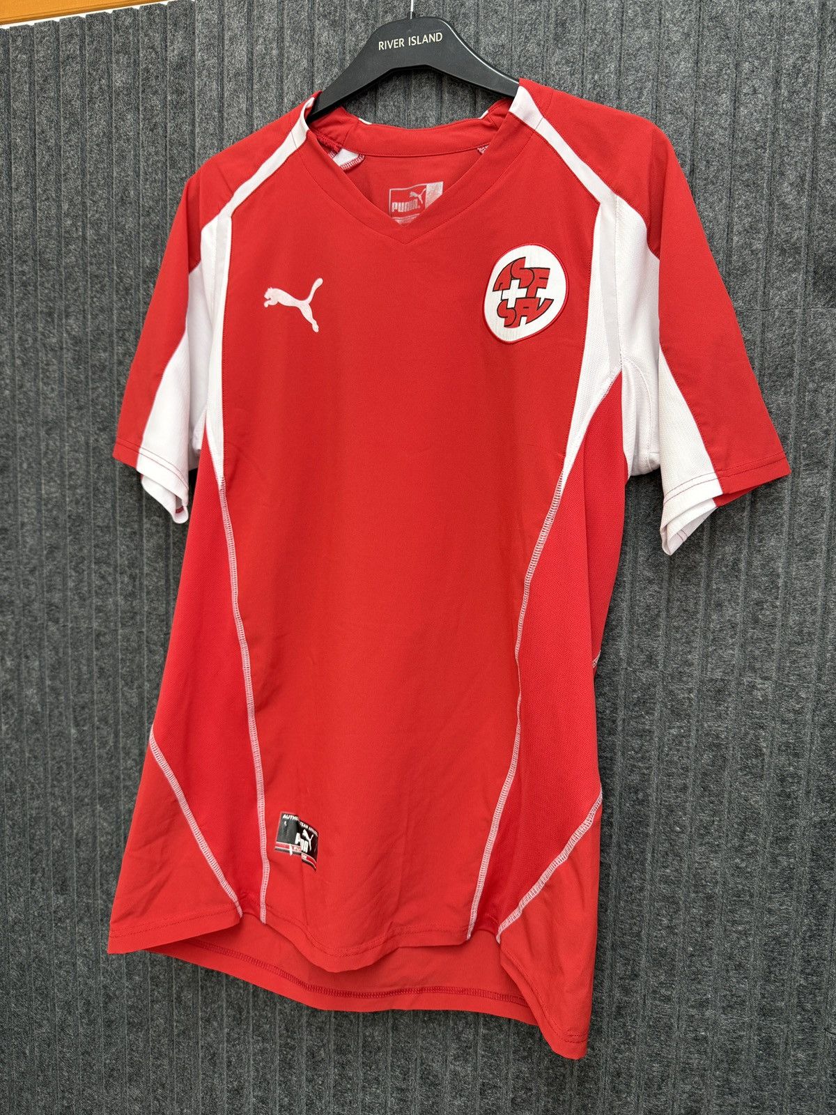 Puma Vintage Puma Switzerland Football Home Jersey Wicky #8 Size US L / EU 52-54 / 3 - 3 Thumbnail