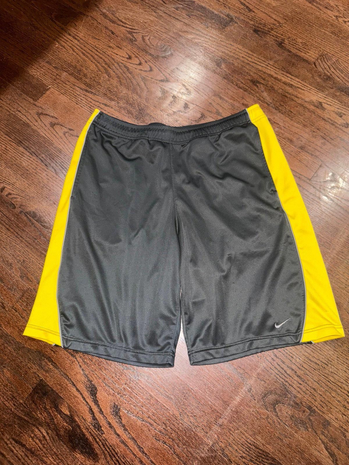 Nike Y2K Nike Grey Tag oHops Mesh Shorts Yellow Rare Sz L 90s Size US 34 / EU 50 - 2 Thumbnail