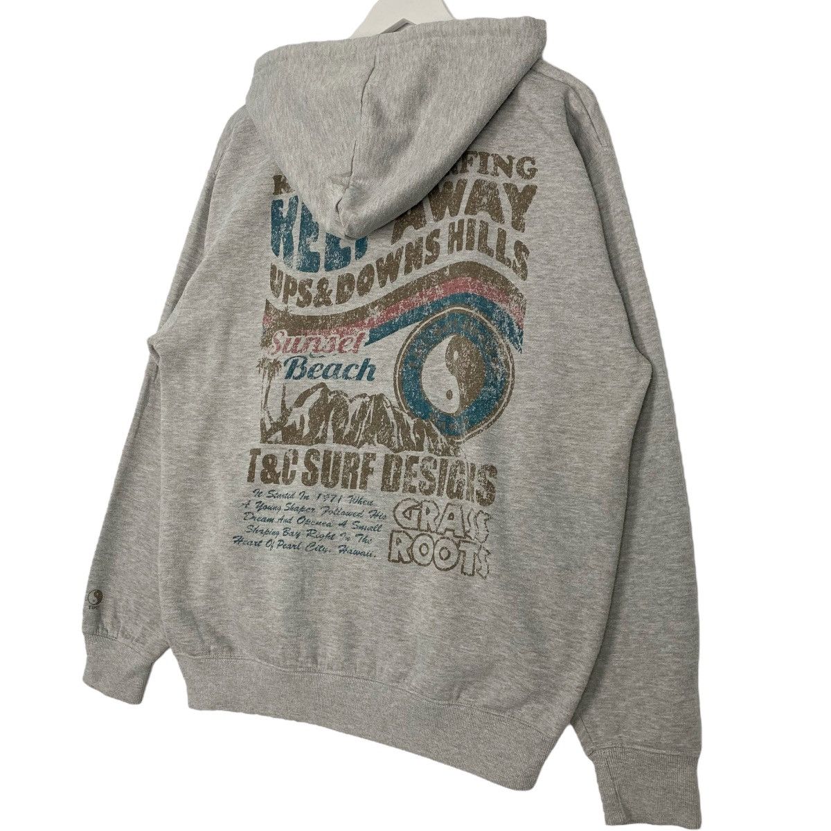 Vintage Vintage T&C Surf Design Hoodie Sweater Grey Pullover Size L Size US L / EU 52-54 / 3 - 2 Thumbnail
