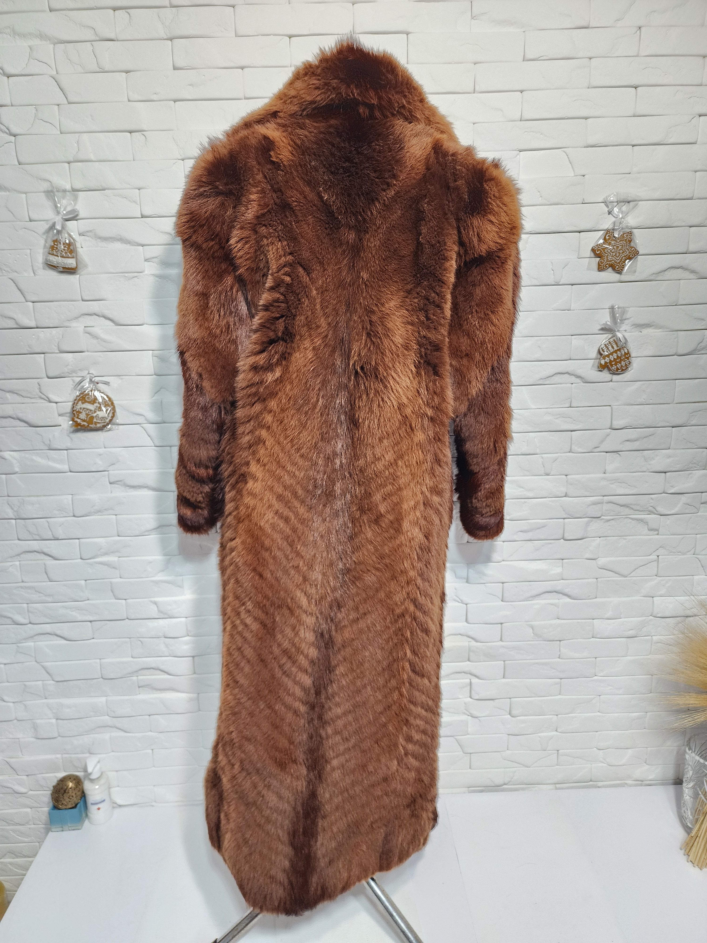Furla Brown Women's Fur Coat. Long Women's Fur Coat. Size XL / US 12-14 / IT 48-50 - 4 Thumbnail
