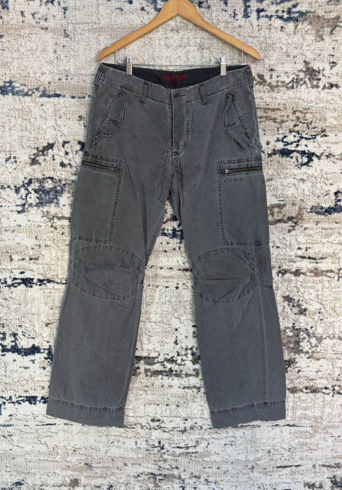 FCUK FCUK Cargo Pants Multi Zipper Pocket Streetwear Design Size US 32 / EU 48 - 1 Thumbnail