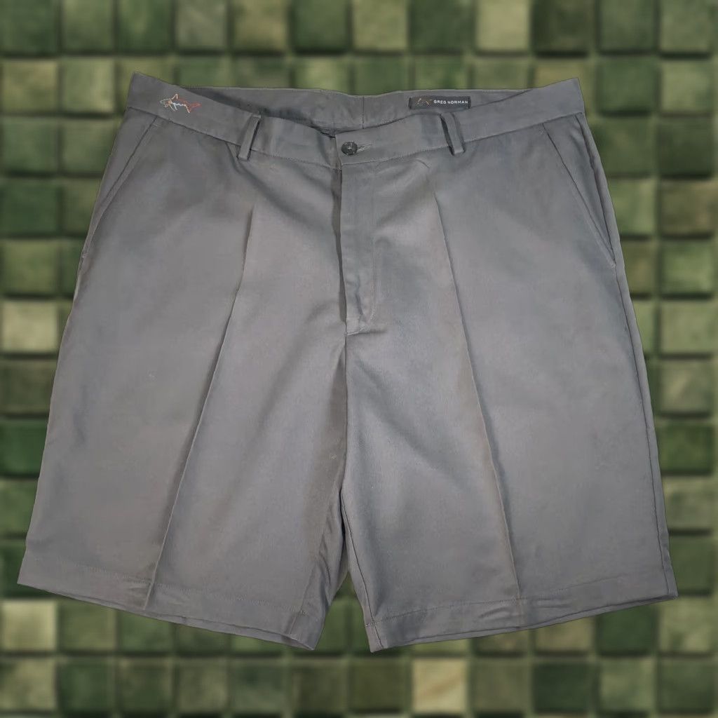 Vintage Greg Norman Golf Shorts 38 Mens Classic Pleated Chino Relaxed Bermuda Casual Pockets Gray 38 Mens Classic Golfing Size US 38 / EU 54 - 1 Thumbnail