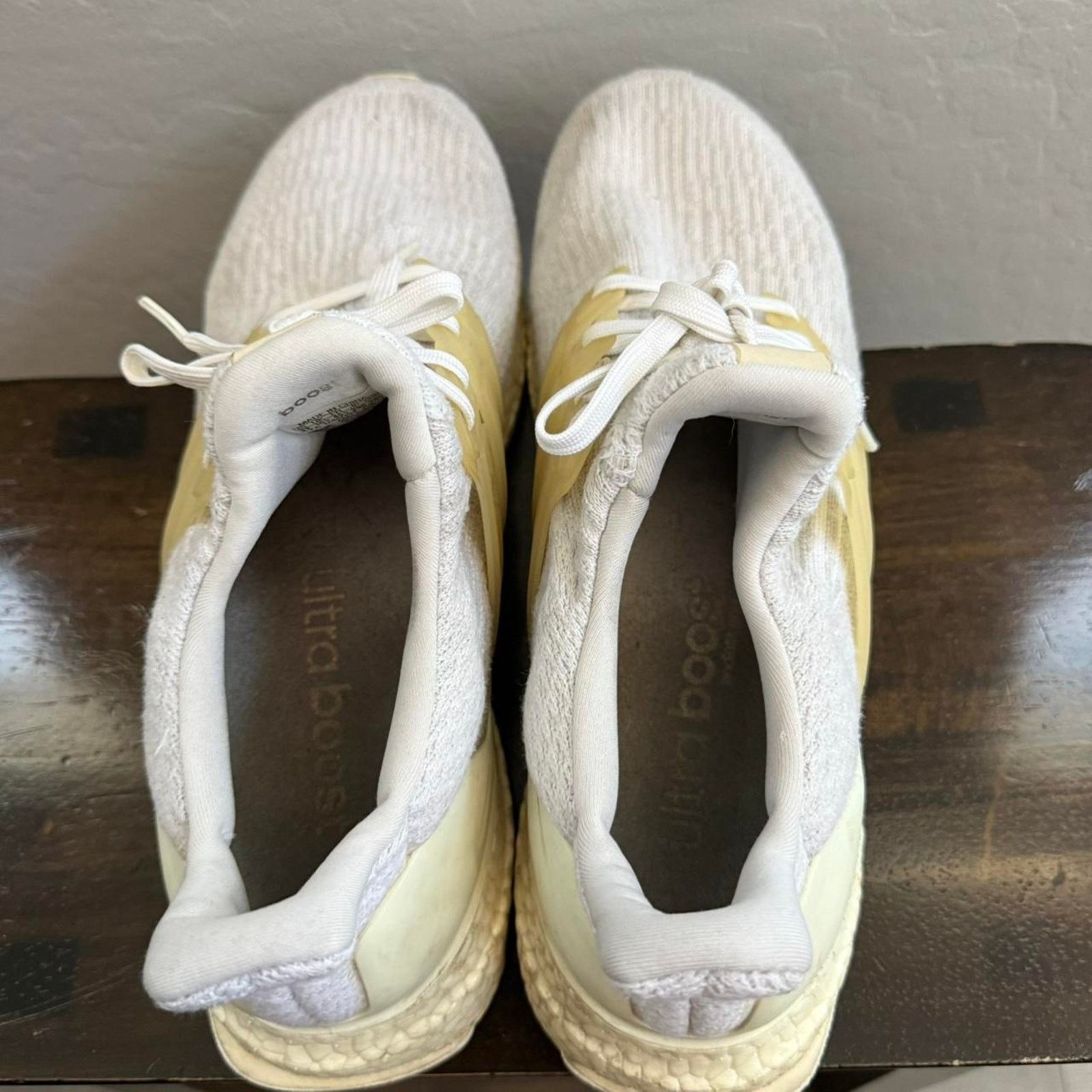 Adidas Adidas Ultraboost All White Size 11 Mens Size US 11 / EU 44 - 7 Thumbnail