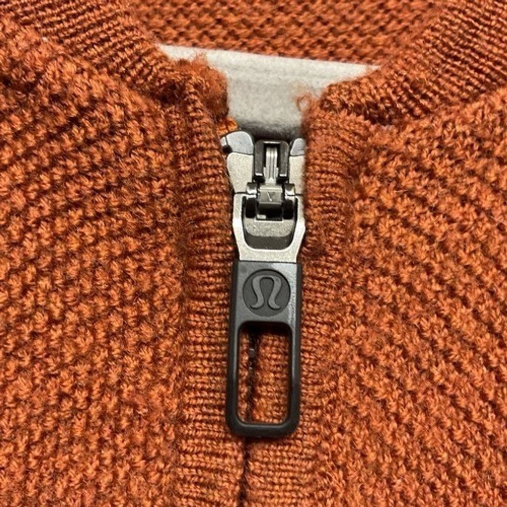 Lululemon Lululemon Alpine Air Merino Wool Bomber Jacket Men L FLAWED Size US L / EU 52-54 / 3 - 3 Thumbnail