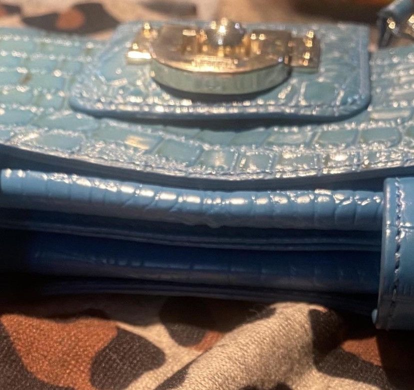 DKNY Vintage DKNY Teal crocodile leather cross body purse! Size ONE SIZE - 7 Thumbnail