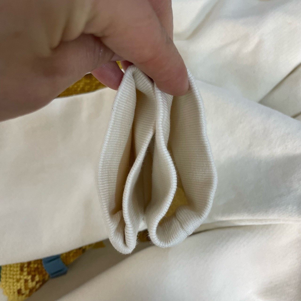 Gucci Gucci White bear square hoodie 2501-Nextarrow Size US S / EU 44-46 / 1 - 4 Thumbnail