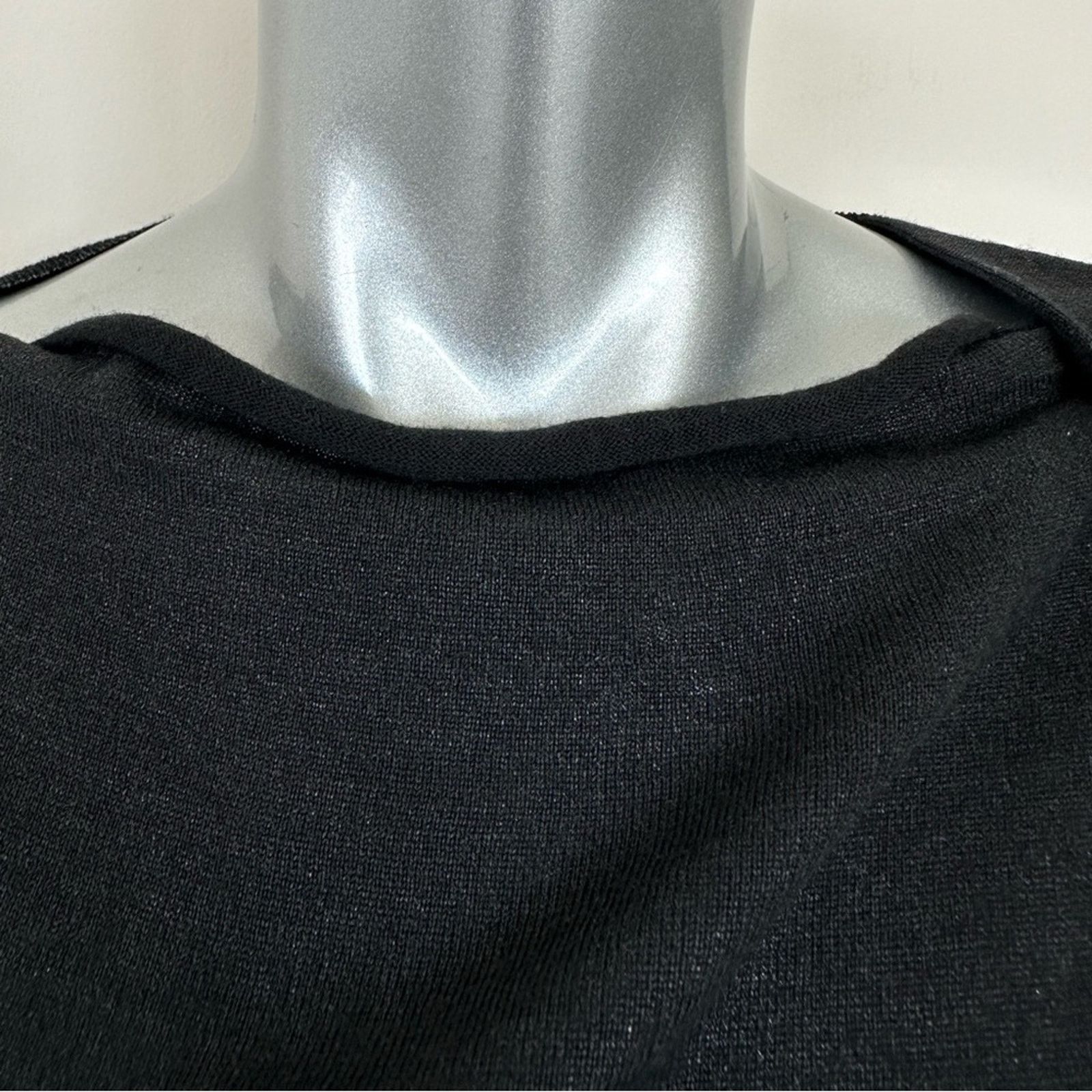 Escada Escada women sweater size 36 or M Authentic Size M / US 6-8 / IT 42-44 - 2 Thumbnail