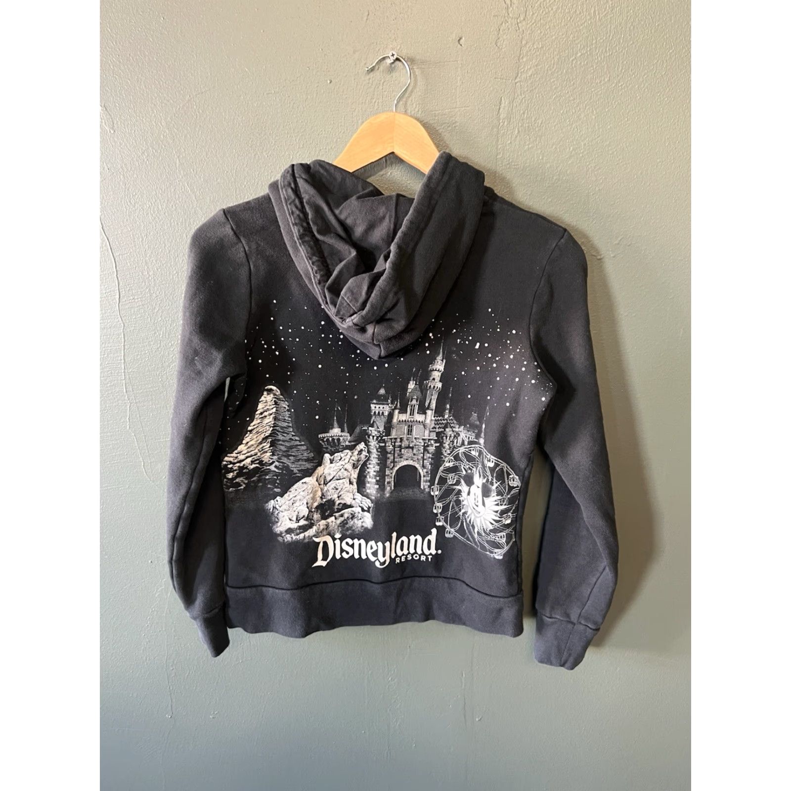 Disney Disney Parks Womens Full Zip Hooded Sweater Black Castle Graphic sz Small Size S / US 4 / IT 40 - 2 Thumbnail