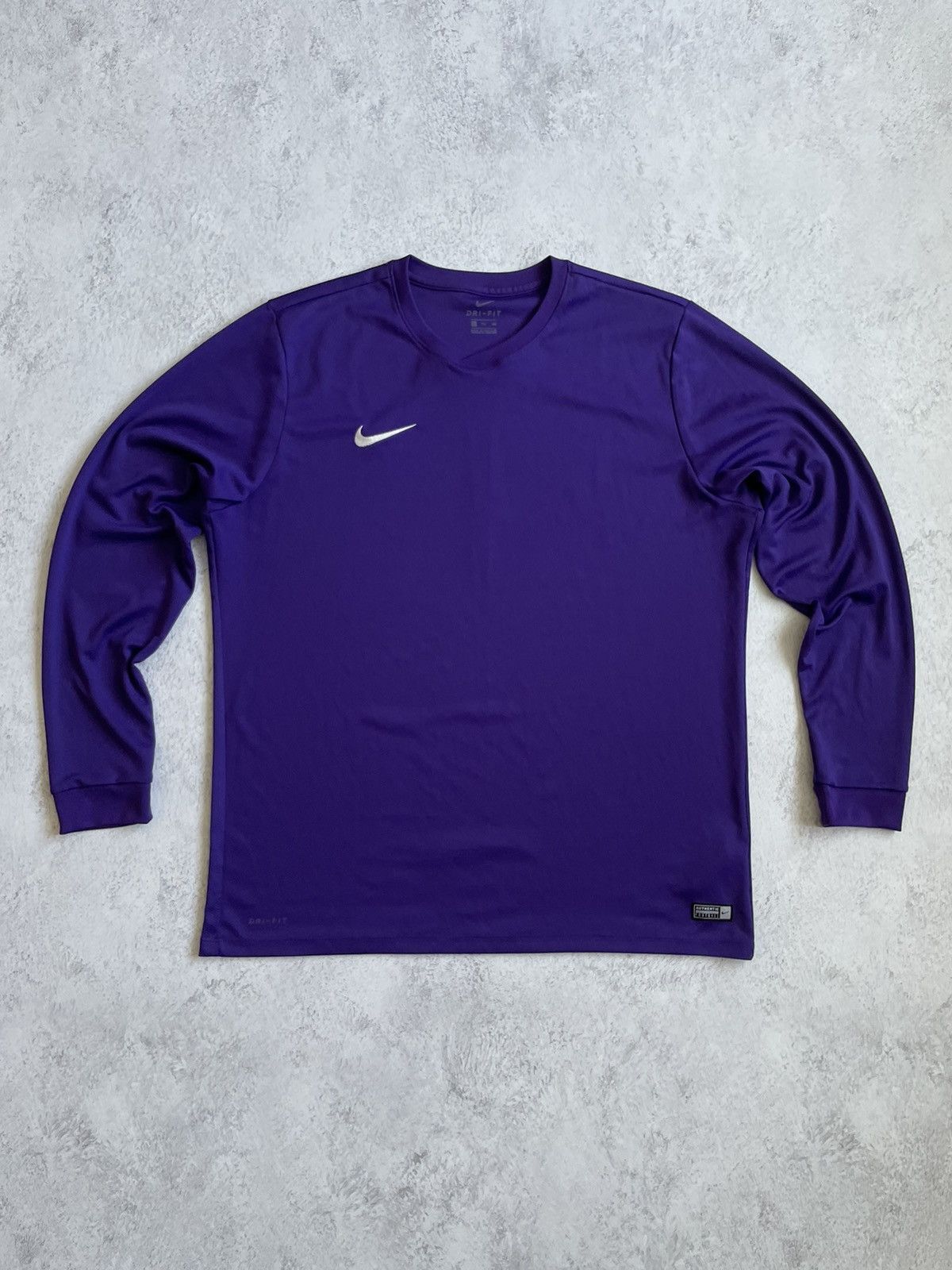 Vintage Vintage Football Longsleeve Nike Violet Size XL XXL Size US XXL / EU 58 / 5 - 1 Thumbnail