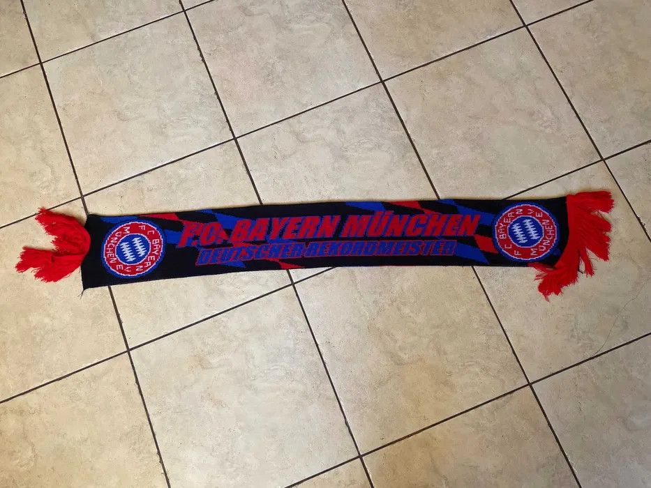 Other BAYERN MUNICH F.C. Football Scarf - rare - UNIQUE Size ONE SIZE - 3 Thumbnail