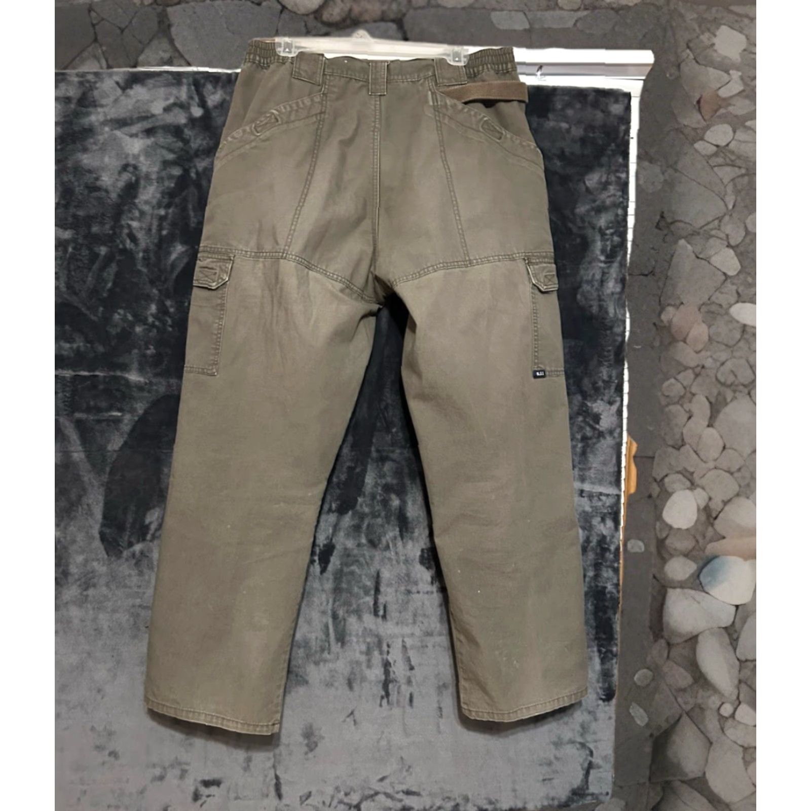Vintage 5.11 Tactical Gray Tone Cargo Pants Men 34x30 Street Police Style Workwear Pants by 5.11 Tactical Size US 34 / EU 50 - 2 Thumbnail