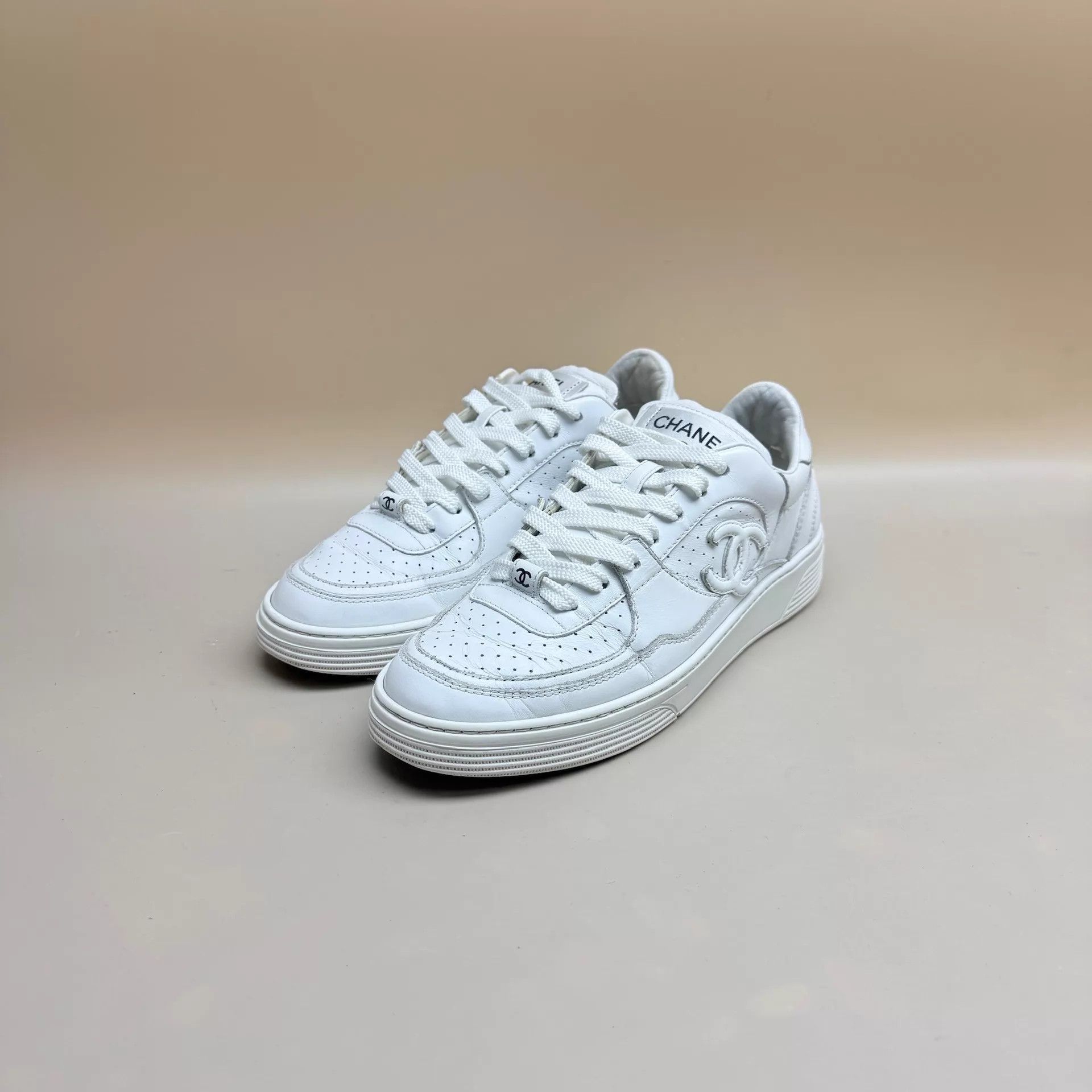 Chanel CHANEL CC Logo White Casual Sneakers 36 95 New Size US 5.5 / IT 35.5 - 1 Thumbnail