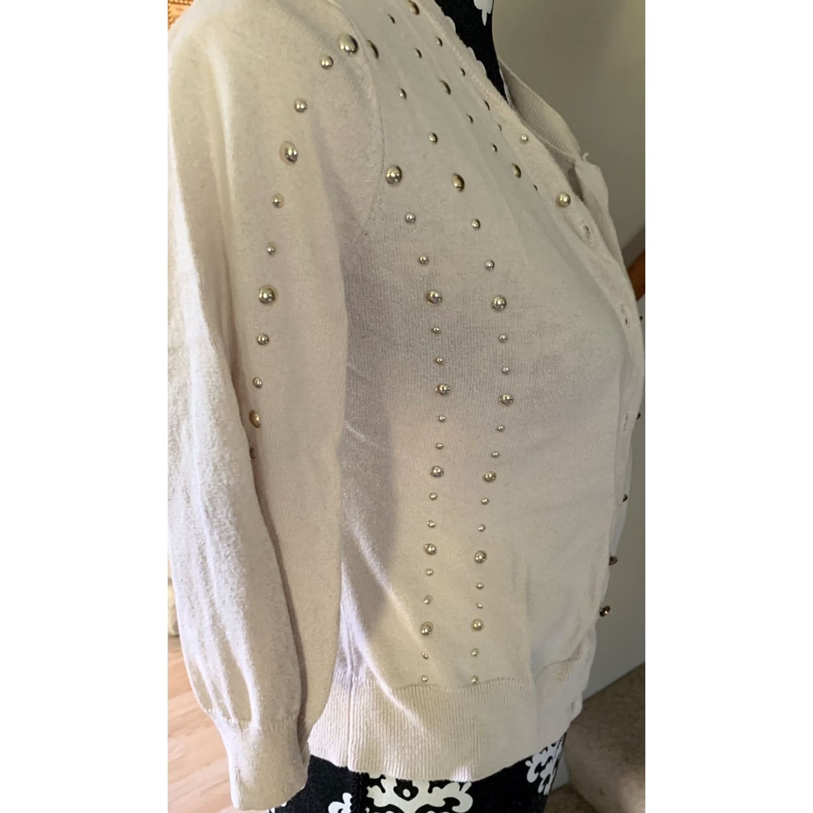 Vintage New York & Company Cardigan Sweater Women’s Tan Beige Gold Stud Detail Size S Knit Cotton Rayon Nylon Size S / US 4 / IT 40 - 5 Thumbnail
