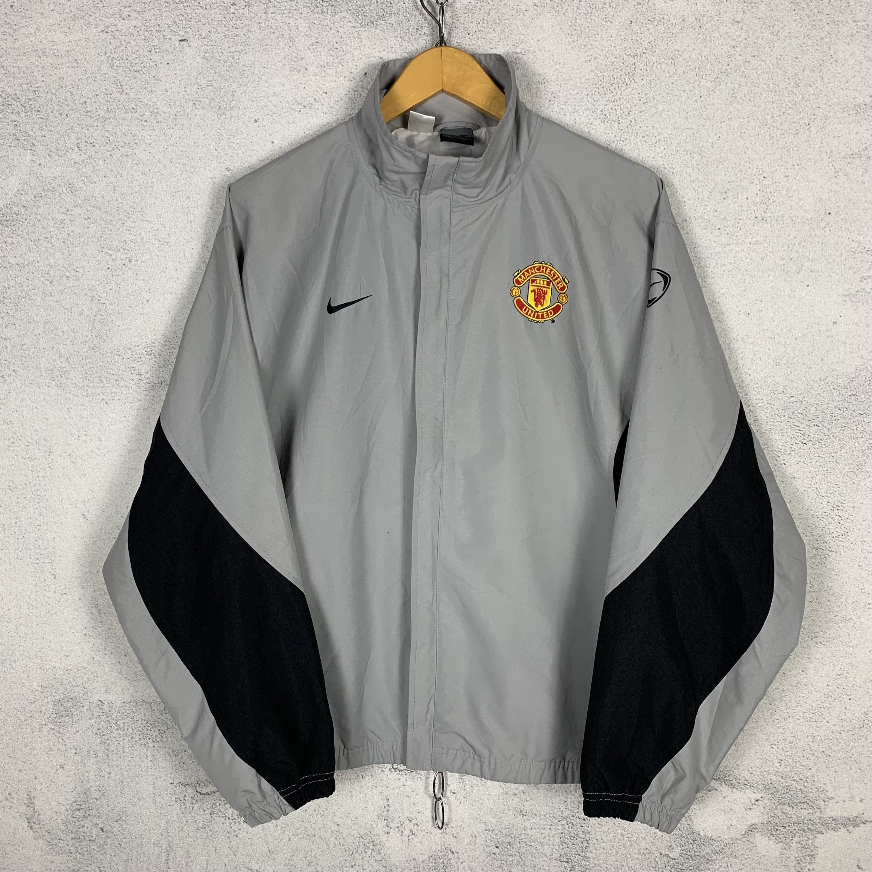 Nike Vintage Nike Manchester United Jacket Size US M / EU 48-50 / 2 - 1 Thumbnail