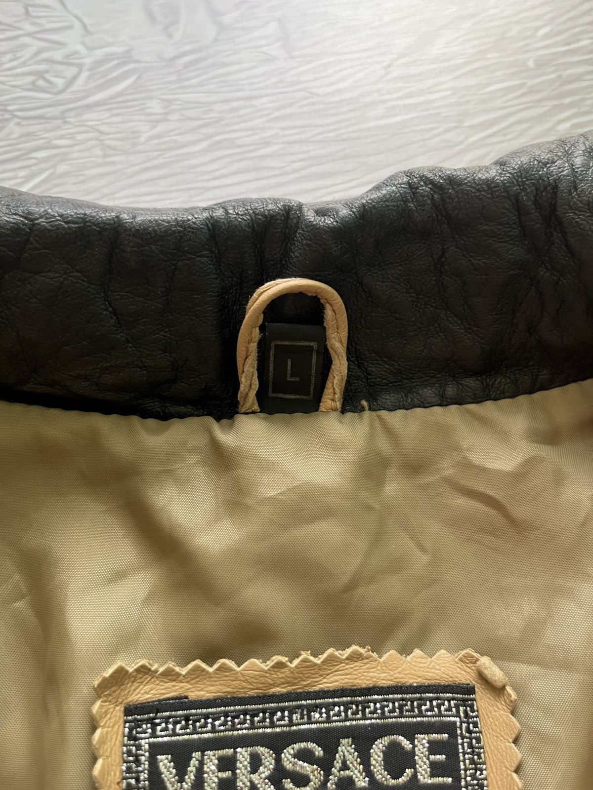 Versace Versace Classic V2 Vintage Genuine Leather Coat Beige Size L / US 10 / IT 46 - 6 Thumbnail