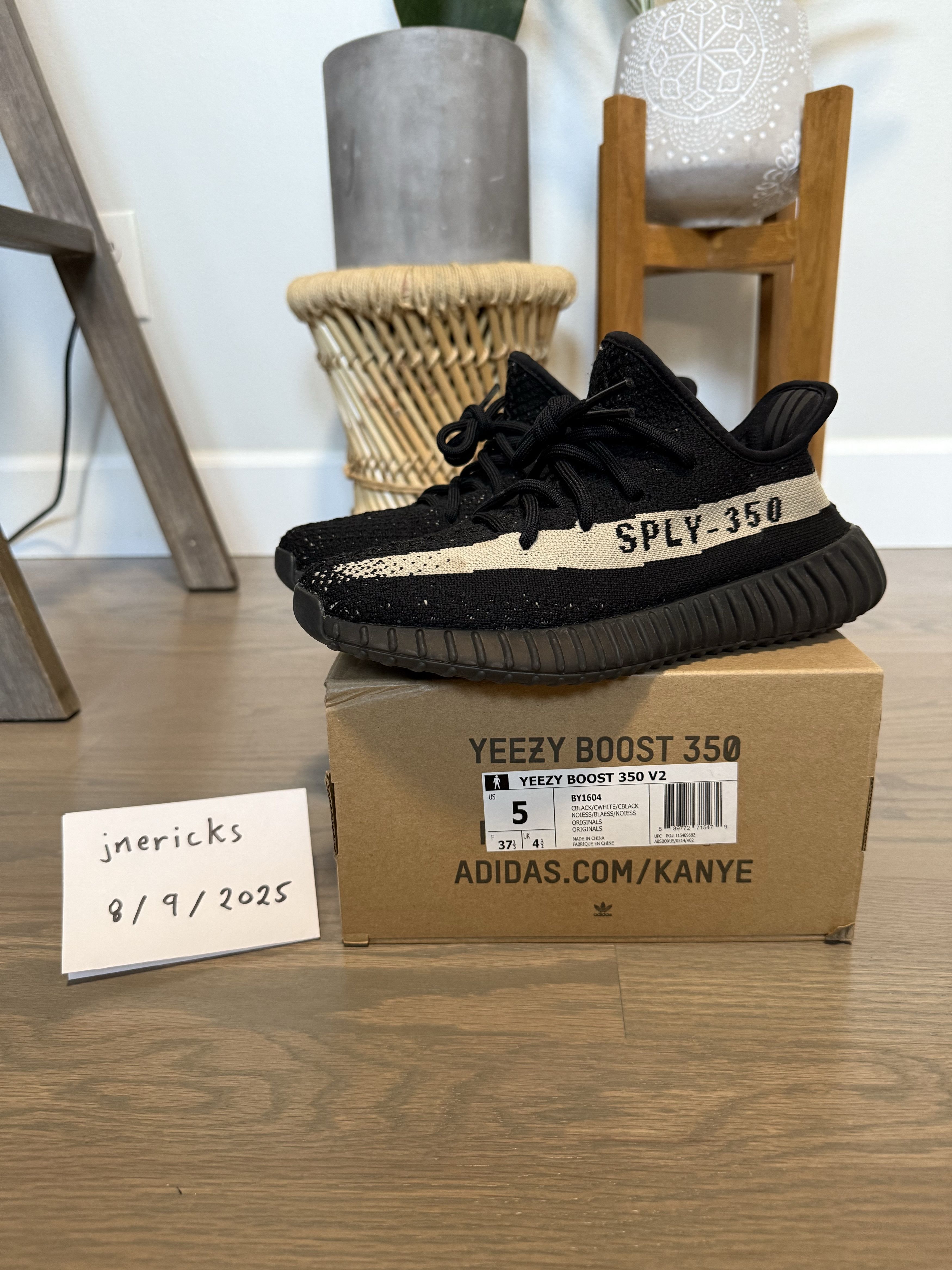 Yeezy Boost 350 V2 Core Black White Oreo