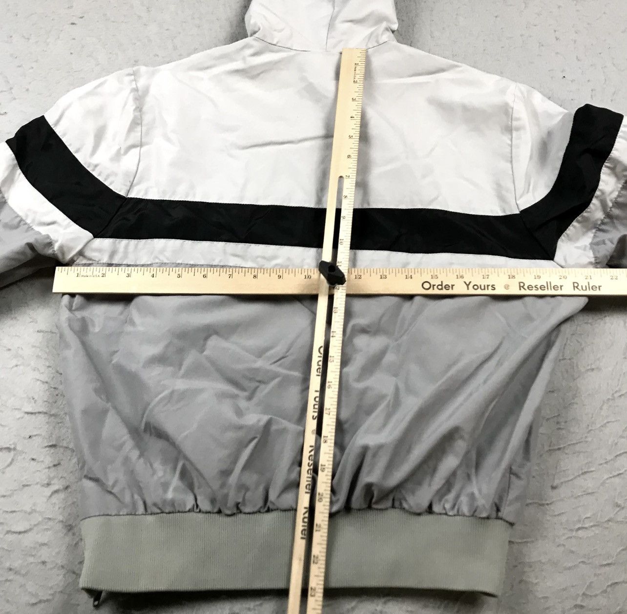 Nike Nike Jacket Mens Small Gray White Windbreaker 1/4 Vintage Size US S / EU 44-46 / 1 - 9 Thumbnail
