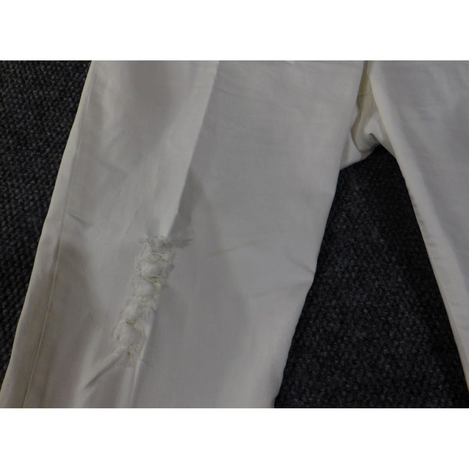 Lucky Brand Lucky Brand Jeans Womens 20W White Distressed Reese Boyfriend Cropped Jeans 5-Pocket Blue Regular Plus Size Pants Mens? Size 42" / US 20 - 4 Thumbnail