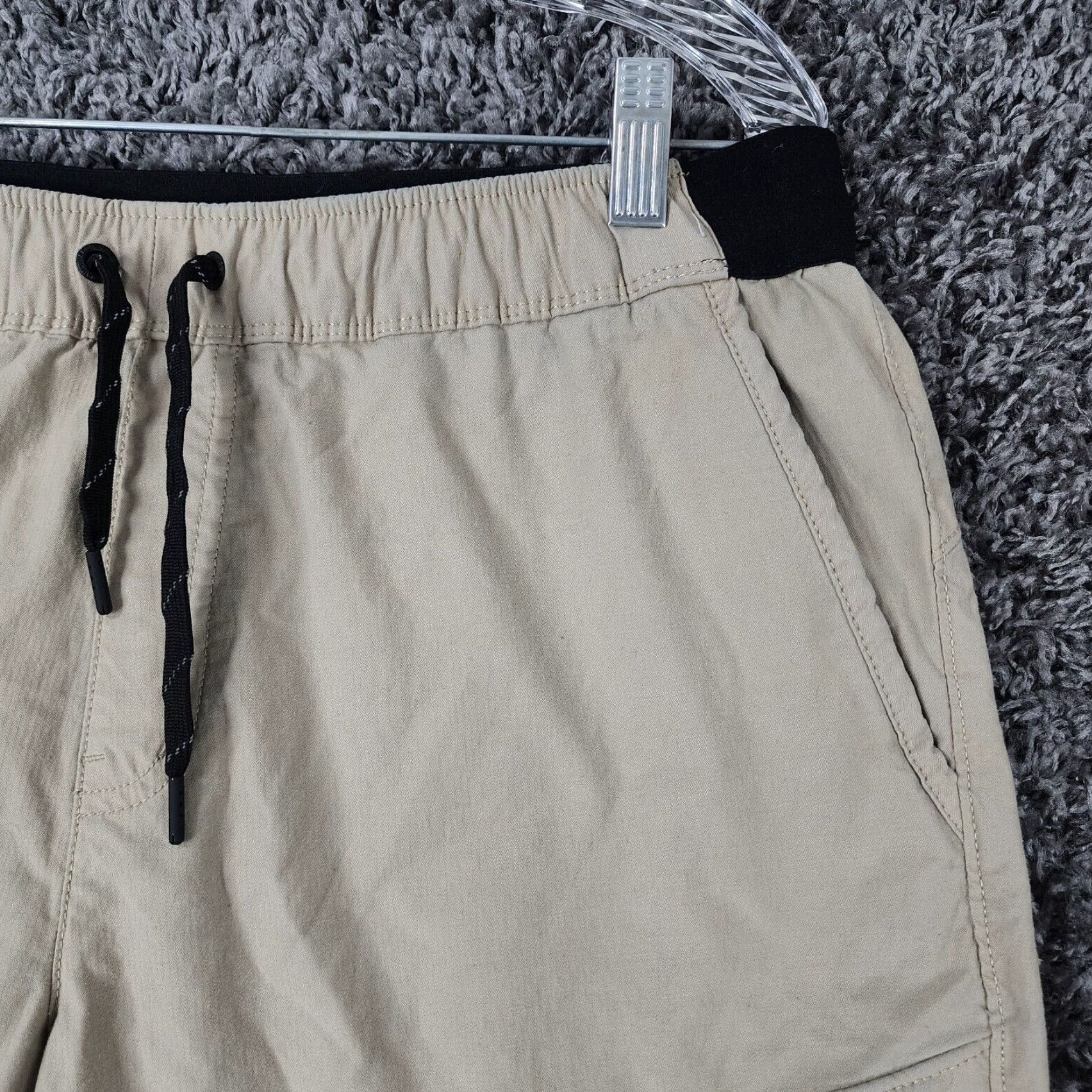Eddie Bauer Eddie Bauer Shorts Mens Size L Beige Elastic Waist Chino Size US 33 - 2 Thumbnail