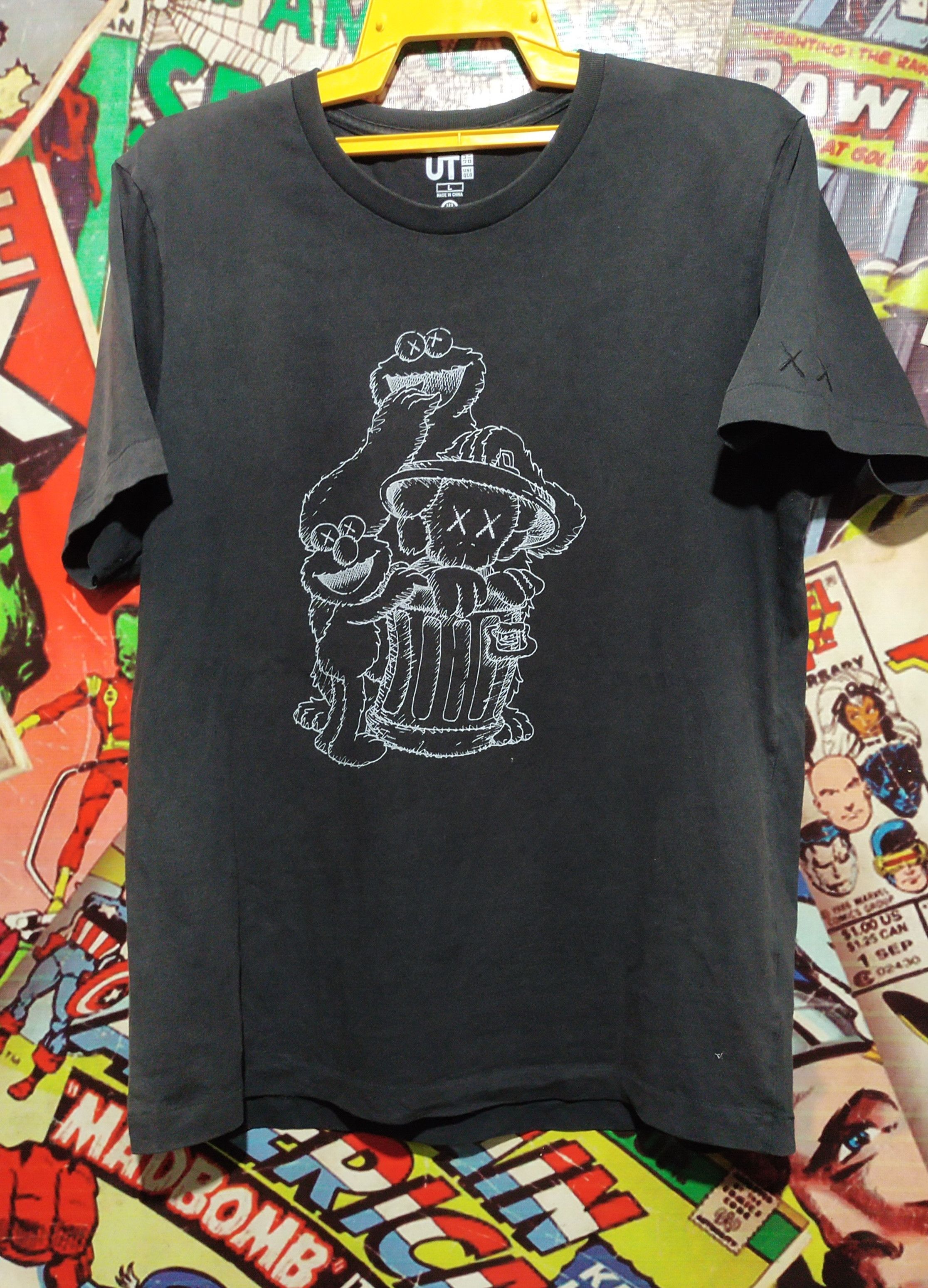 Kaws KAWS X SESAME STREET X UNIQLO TEE Size US L / EU 52-54 / 3 - 1 Thumbnail