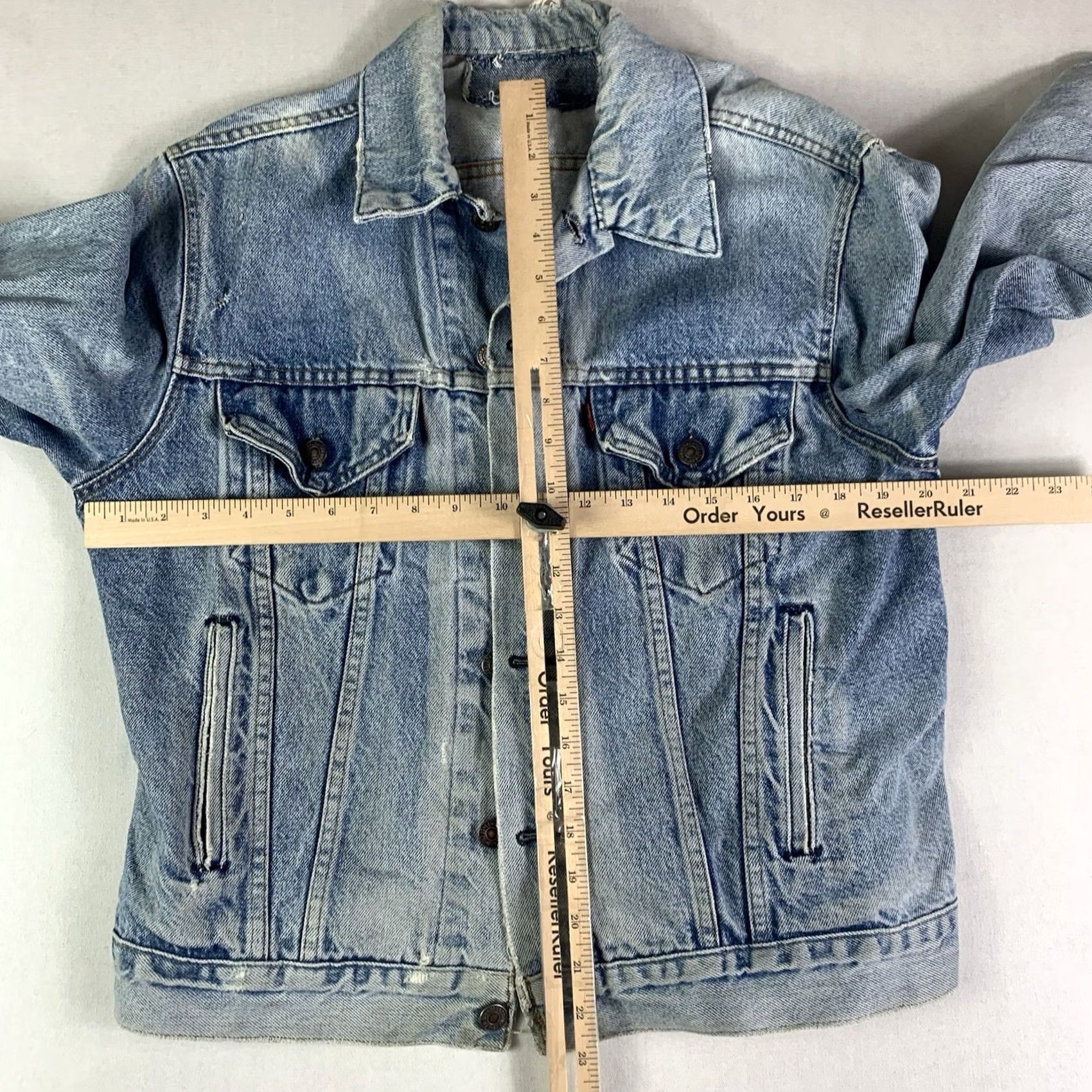 Levi's VINTAGE Levi's Trucker Jacket Blue Denim 80s Size L Men Regular Classic Button Made in USA 527 button Cowboy Western Workwear/Navy blue/Blue Size US L / EU 52-54 / 3 - 5 Thumbnail