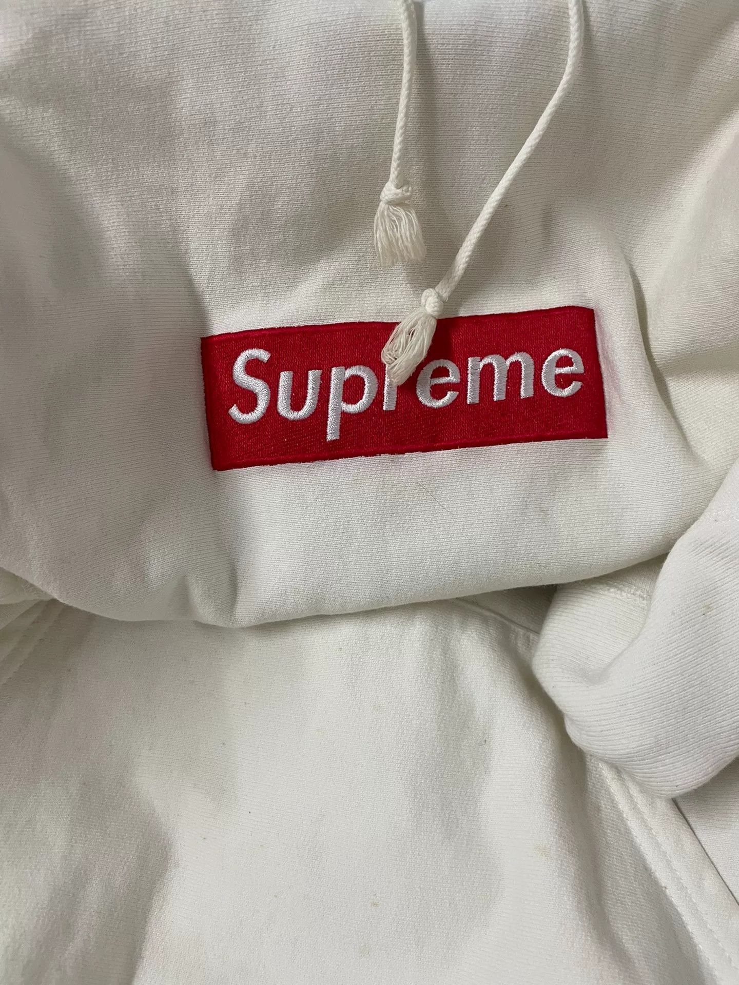 Supreme Supreme Retro White Hoodie L Men Size US L / EU 52-54 / 3 - 1 Thumbnail