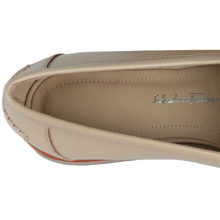 Salvatore Ferragamo o1s1rm0724 Vivaldo Leather Loafers in Ivory Size US 5.5 / IT 35.5 - 8 Thumbnail