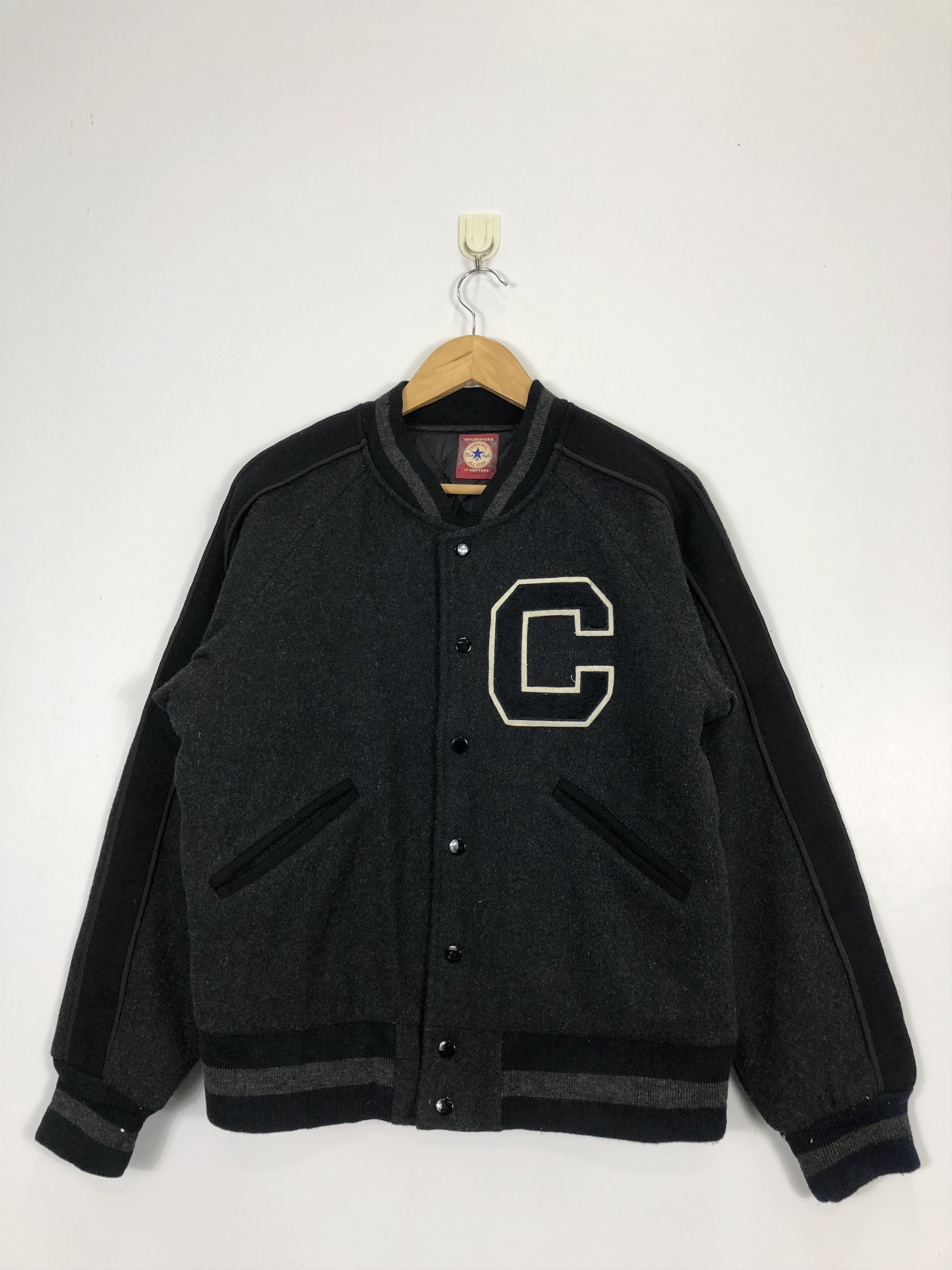 Converse Vintage 90s Converse Capital Logo Wool Varsity Jacket VV0069 Size US L / EU 52-54 / 3 - 1 Thumbnail