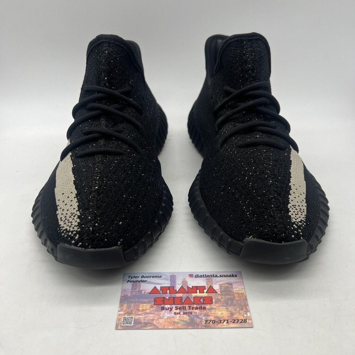 Adidas Yeezy boost 350 Oreo Size US 12 / EU 45 - 2 Thumbnail