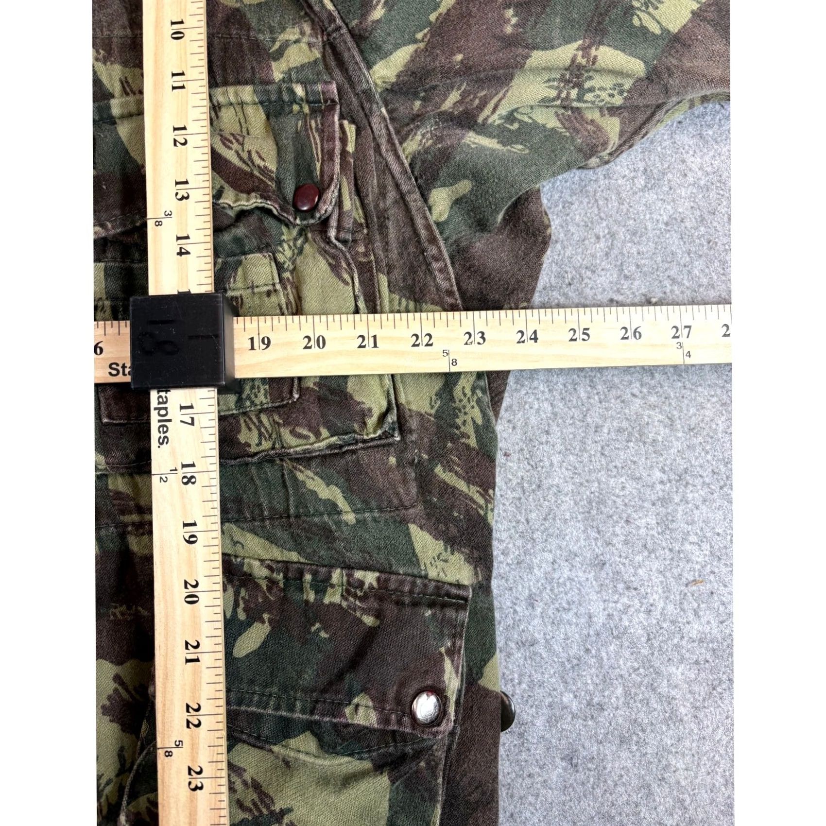 Vintage VINTAGE Military Jacket Shirt Camouflage Lizard 80s Portugal M64 54 Men Size US L / EU 52-54 / 3 - 2 Thumbnail